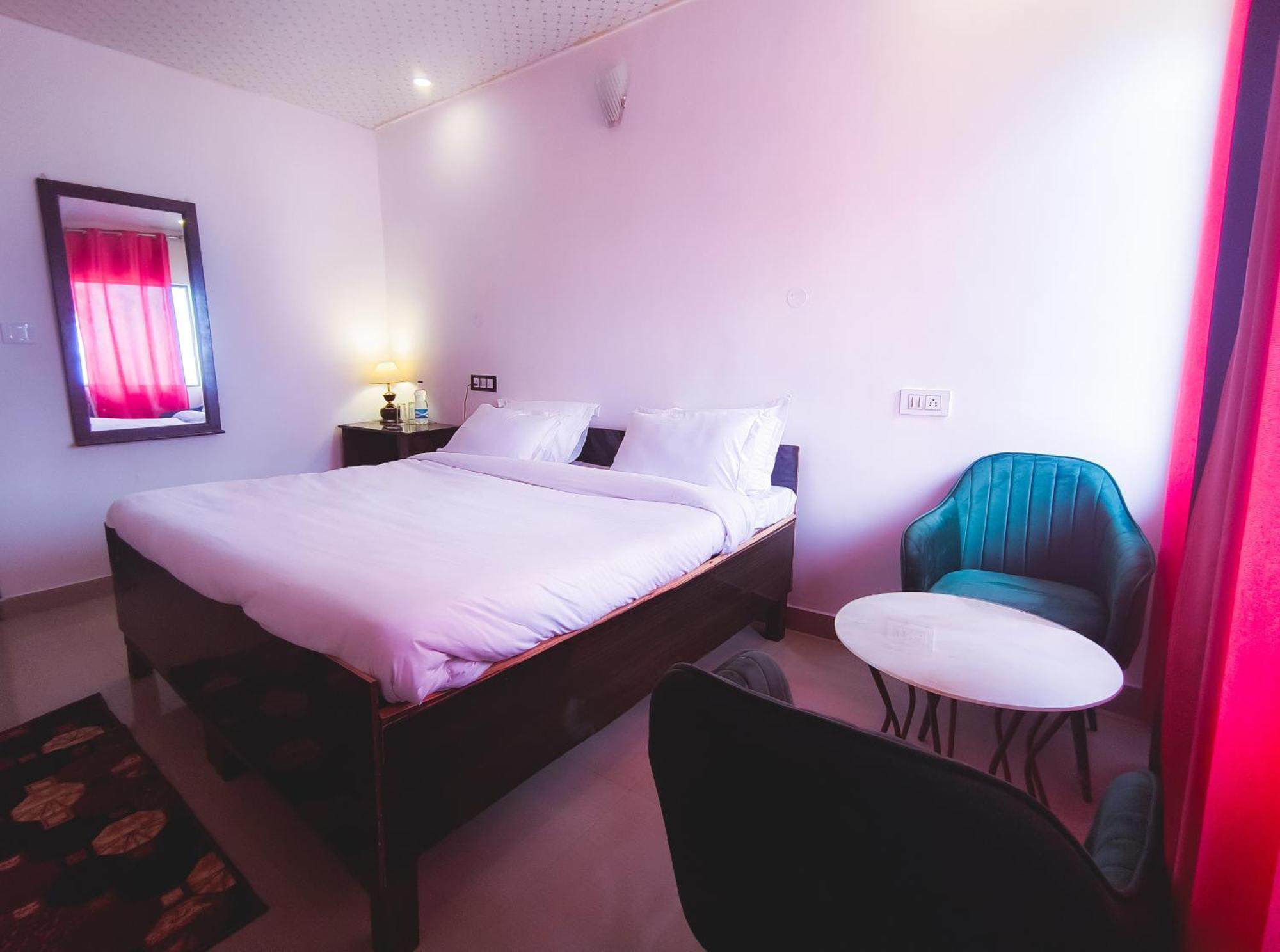 Haut Monde King'S Paradise Resort Kanatal Exterior photo